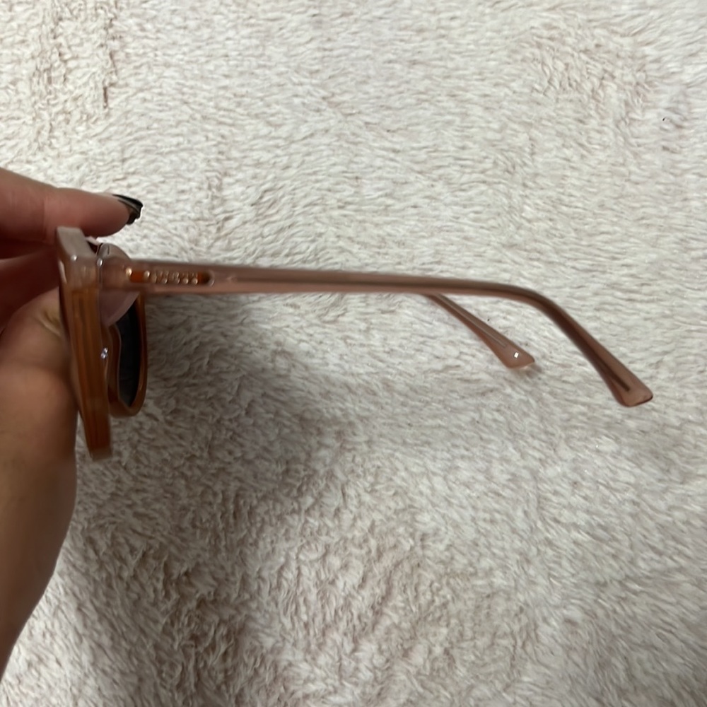 Rose gold sunglasses - Picture 3 of 3